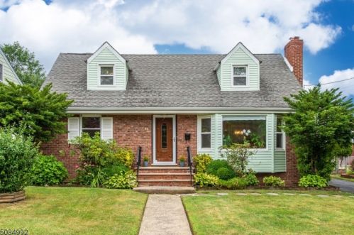 68 Winding Ln, Bloomfield, NJ 07003-4320