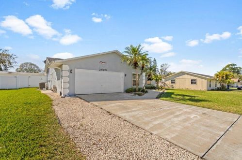 2620 Umbrella Tree Dr, Edgewater FL  32141-5312 exterior