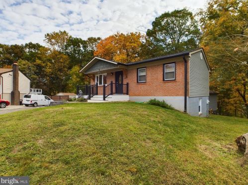 4801 Kempair Dr, Woodbridge VA  22193-4632 exterior