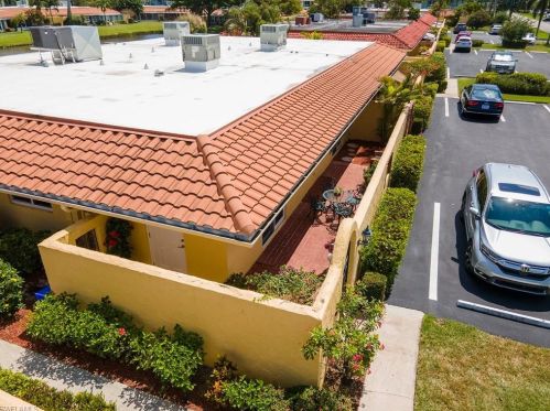 131 Teryl Rd, Naples, FL 34112-6068