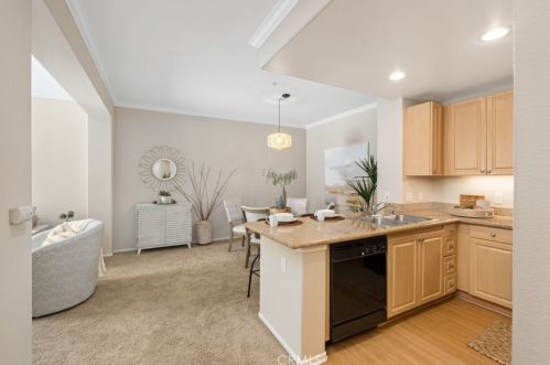 2359 Watermarke Pl, Irvine, CA 92612-7695