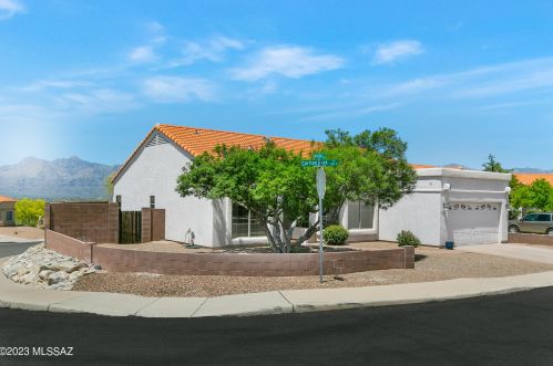 80 Carlton Park Pl, Tucson, AZ 85748-1715