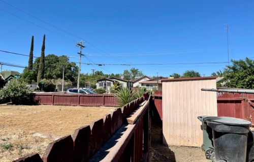 946 Fig Ln, Newman CA  95360-1106 exterior