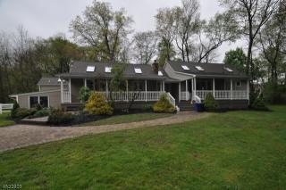 121 Changebridge Rd, Montville Township NJ  07045-9560 exterior