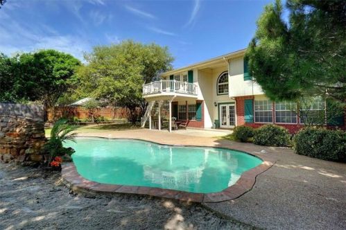 2111 Barton Springs Dr, Denton, TX 76210-6413