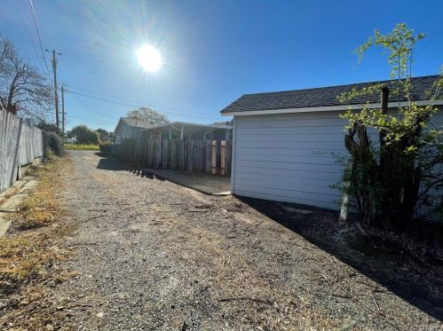 2254 Washington Ave, Oroville CA  95966-5441 exterior