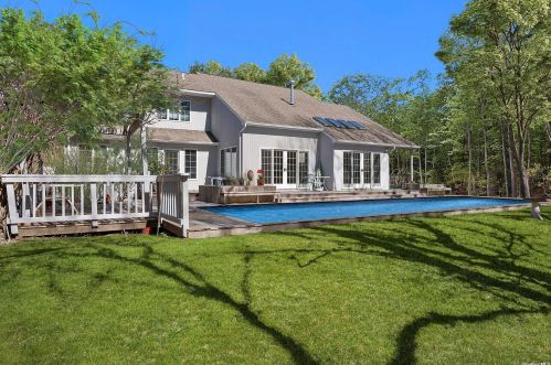 3 Winterberry Ln, East Hampton, NY 11937-4329