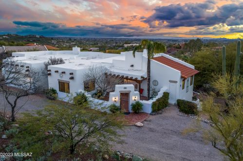 9820 Mount Pleasant Dr, Tucson, AZ 85749-9358