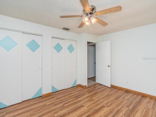 3731 Cheltenham Dr, Palm Harbor FL  34684-4512 exterior