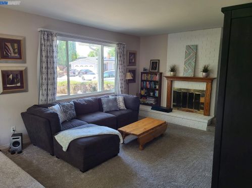 3880 Landana Ct, Concord, CA 94519-1103