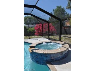 617 101st Ave, Naples FL  34108-3204 exterior