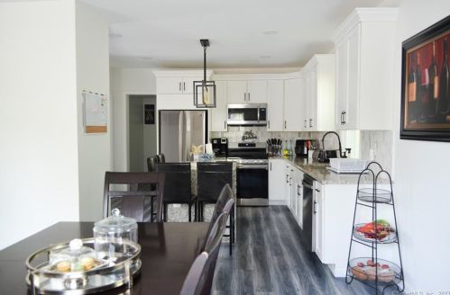 29 Bellevue St, Waterbury CT  06704-2703 exterior