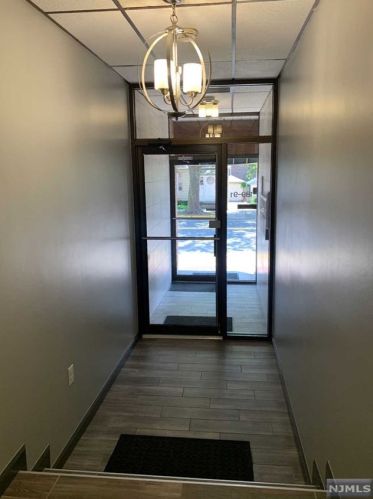 189 Palisade Ave, Cliffside Park, NJ 07010-1257