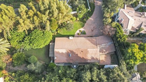 4363 Hayvenhurst Ave, Van Nuys, CA 91436-3555