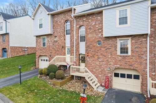 2202 Timberglen Dr, Imperial, PA 15126-9270