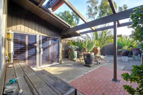 2980 Nichols St, San Diego CA  92106-3425 exterior