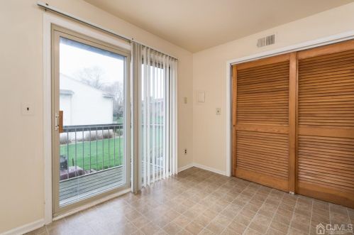 1301 Bradley Ct, Princeton NJ  08540-9547 exterior