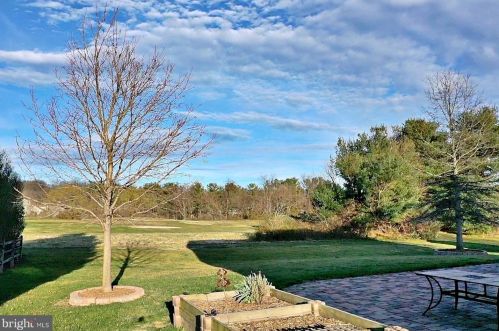 164 Pebble Beach Dr, Charles Town WV  25414-4074 exterior