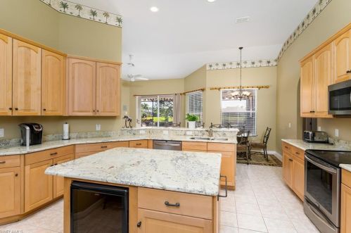 23432 Olde Meadowbrook Cir, Bonita Springs FL  34134-9129 exterior