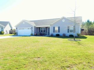 1006 Hollyfield Ct, Jacksonville, NC 28546-8027