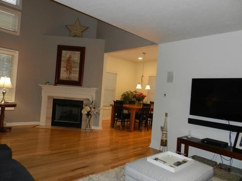 105 Fairway Landings Dr, Canonsburg, PA 15317-9568