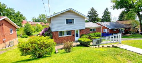 134 Queenston Dr, Pittsburgh, PA 15235-5428
