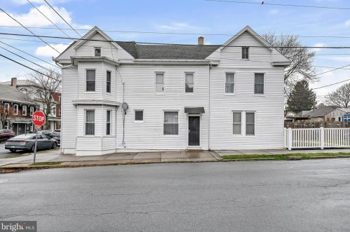 61 Keller St, Navy Sup Dpt PA  17055-3827 exterior