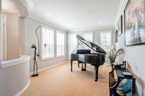 15231 Falcon Crest Ct, San Diego CA 92127-3702 exterior