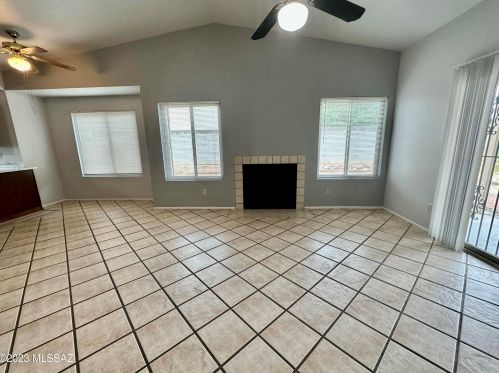 4891 Condor Dr, Tucson AZ  85742-9633 exterior