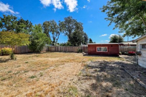 1201 Hearn Ave, Santa Rosa CA  95407-7774 exterior