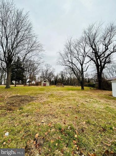 1570 Good Intent Rd, West Deptford NJ  08096-6112 exterior