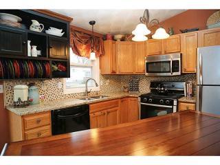 25 Warman Ave, Cranston, RI 02920-3212