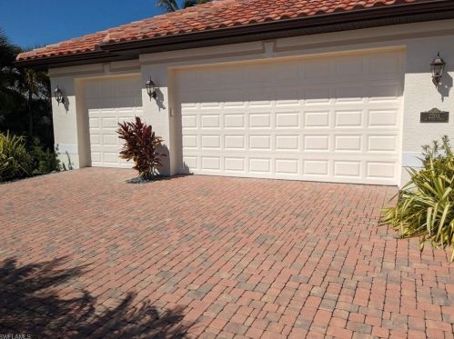 2203 50th St, Cape Coral, FL 33914-6753
