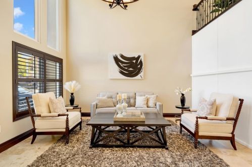 2340 Robinhood Pl, Orange CA  92867-1851 exterior