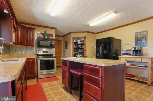 13218 Gearhart Rd, Upton PA  17225-9518 exterior