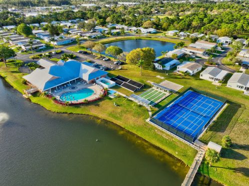 243 Mangrove Bay Pl, Fort Pierce FL  34982-7929 exterior
