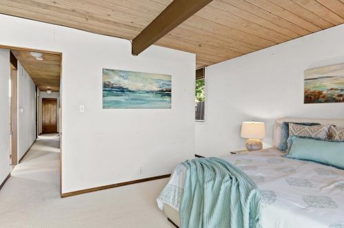 1103 Homestead Rd, Sunnyvale CA  94087-5156 exterior