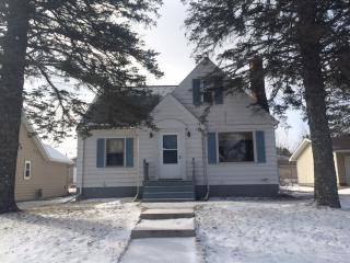 206 1st St, Duluth MN  55802-2108 exterior