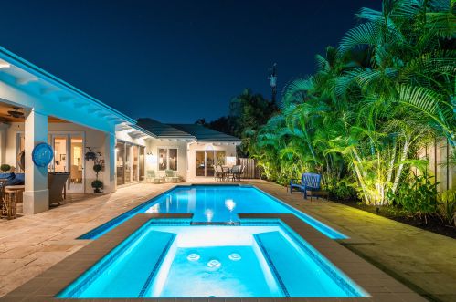 1215 Crestwood Dr, Delray Beach FL  33483-7211 exterior