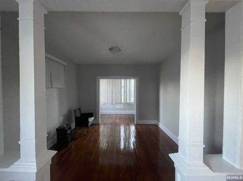 265 Michigan Ave, Paterson NJ  07503-1635 exterior