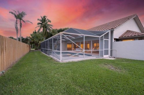 1562 Goodwood Ter, West Palm Beach, FL 33414-8979
