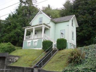 4551 Commercial St, Tongue Point OR  97103-4534 exterior