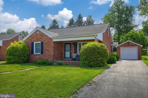 45 7th St, Mount Wolf PA  17347 exterior