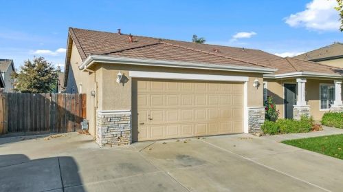 1775 Ruth Dr, Ripon, CA 95366-9571