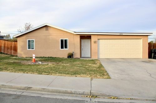 16534 Lariat Rd, Victorville, CA 92395-4536