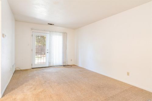 748 Myron Pl, Ukiah CA  95482-4070 exterior