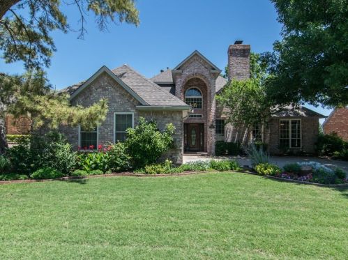 7424 Stoney Point Dr, Plano, TX 75025-6117