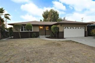 4453 Simpson Ave, Fresno, CA 93703-1547