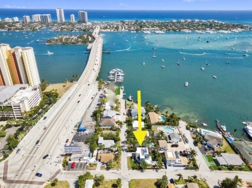 301 25th St, West Palm Beach, FL 33404-4650