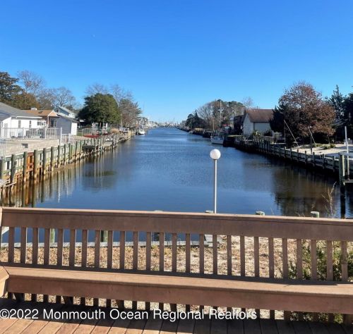 107 Sand Rd, Berkeley Township NJ  08721-3545 exterior